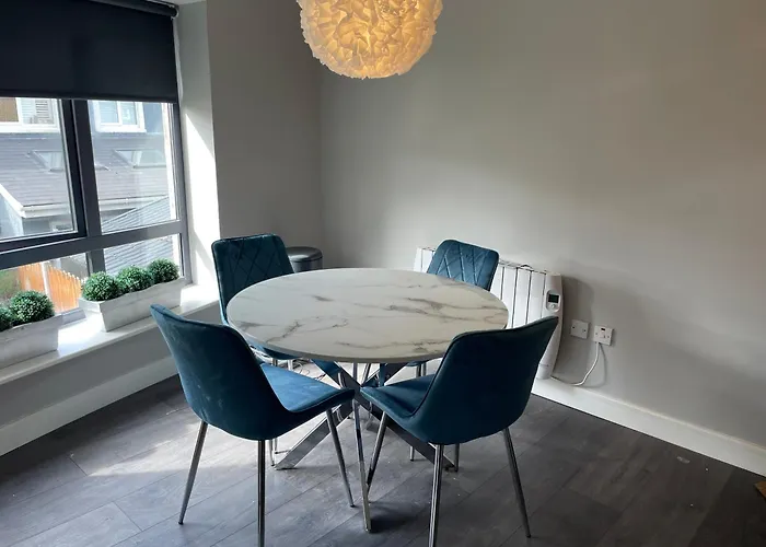 Apartamento Malahide Airport Superior Large Serviced - Sleeps 6 Dublín