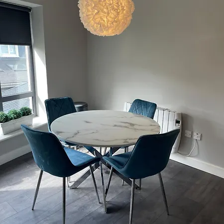 Apartamento Malahide Airport Superior Large Serviced - Sleeps 6 Dublín